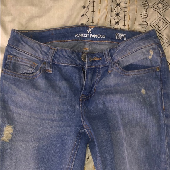 Jeans - Picture 1 of 4